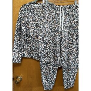Joyspun Womens Pajama Lounge Set Multicolor Leopard Print Pants Top Button M